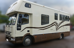 Horsebox Bodywork Re-Sprays Chesterfield